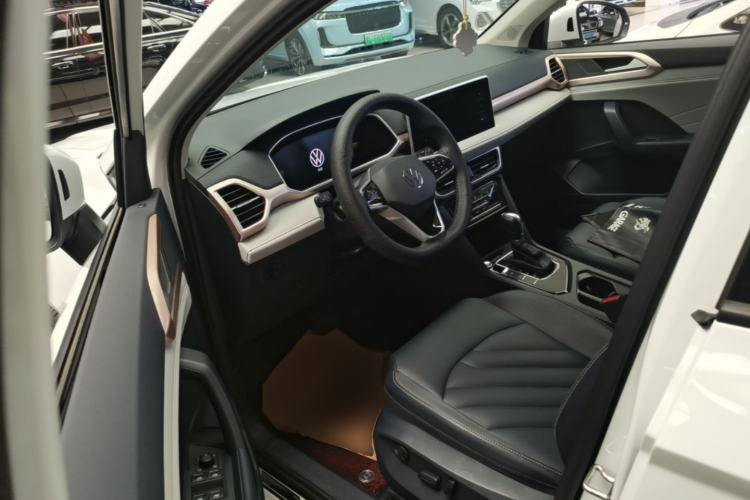 Used Volkswagen Tharu 2023 300TSI Two-Wheel-Drive Moonlight Edition Driver Seat
