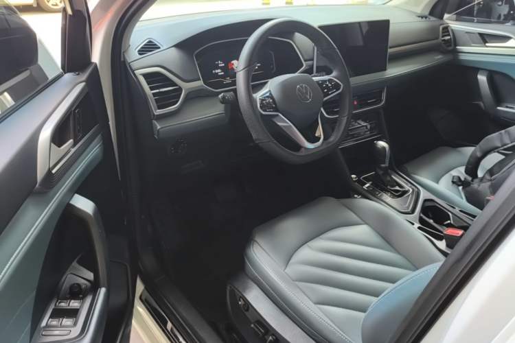 Used Volkswagen Tharu 2023 300TSI Two-Wheel-Drive Full Moon Edition Driver Seat
