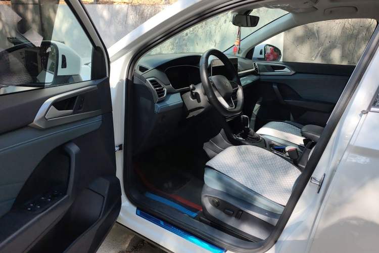 Used Volkswagen Tharu 2023 300TSI Two-Wheel-Drive Full Moon Edition Driver Seat