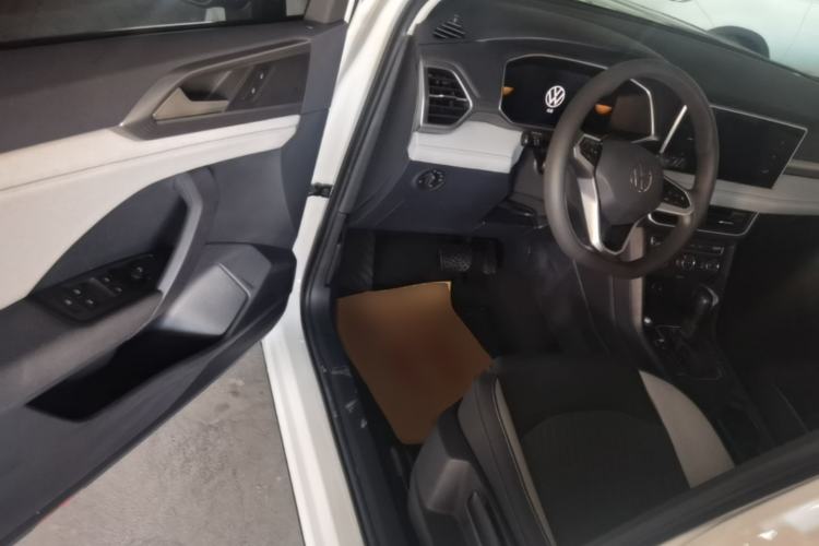Used Volkswagen Tharu 2023 300TSI Two-Wheel-Drive Crescent Edition Driver Seat
