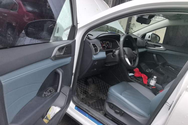 Used Volkswagen Tharu 2023 300TSI Two-Wheel-Drive Full Moon Edition Driver Seat