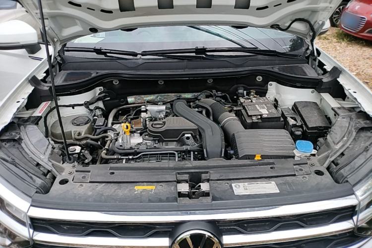 Used Volkswagen Tharu 2023 300TSI Two-Wheel-Drive Moonlight Edition Engine Bay
