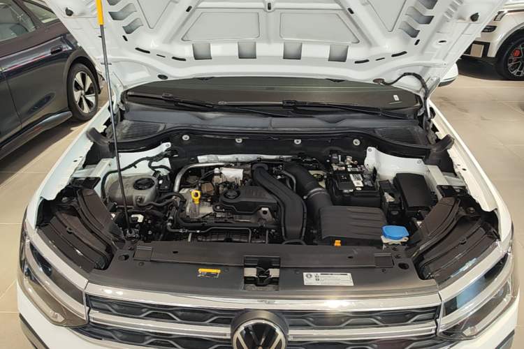 Used Volkswagen Tharu 2023 300TSI Two-Wheel-Drive Full Moon Edition Engine Bay