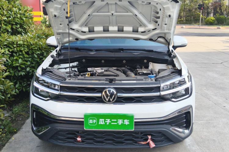 Used Volkswagen Tharu 2023 300TSI Two-Wheel-Drive Moonlight Edition Engine Bay