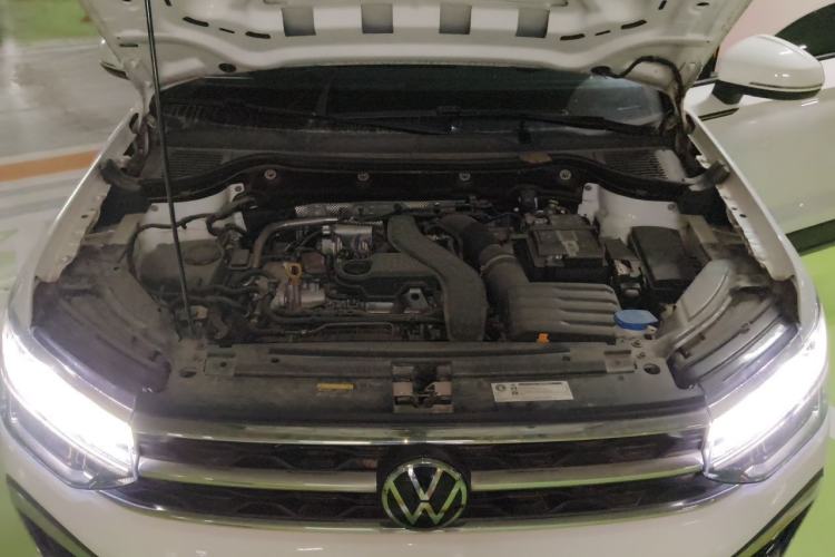 Used Volkswagen Tharu 2023 300TSI Two-Wheel-Drive Moonlight Edition Engine Bay