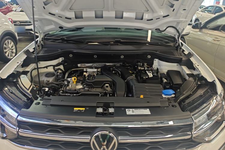 Used Volkswagen Tharu 2023 300TSI Two-Wheel-Drive Moonlight Edition Engine Bay