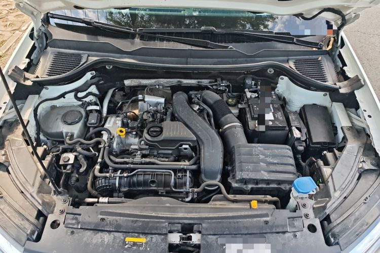 Used Volkswagen Tharu 2023 300TSI Two-Wheel-Drive Full Moon Edition Engine Bay