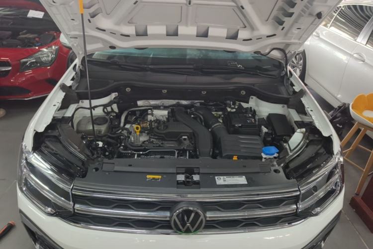 Used Volkswagen Tharu 2023 300TSI Two-Wheel-Drive Full Moon Edition Engine Bay
