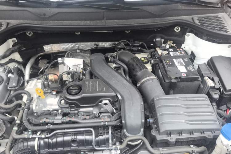 Used Volkswagen Tharu 2023 300TSI Two-Wheel-Drive Moonlight Edition Engine Bay