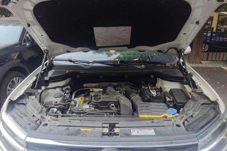 Used Volkswagen Tharu 2023 300TSI Two-Wheel-Drive Crescent Edition Engine Bay