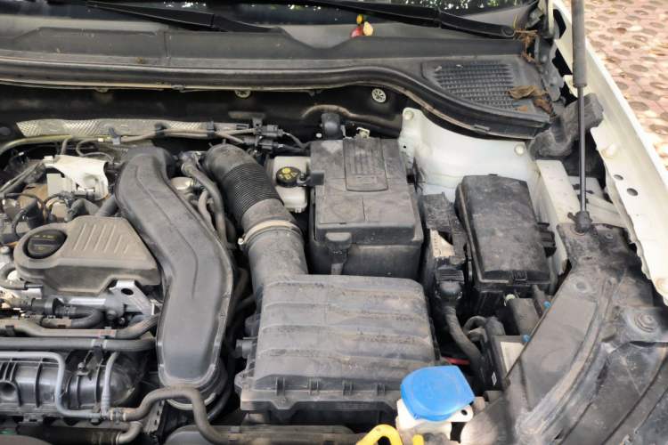 Used Volkswagen Tharu 2023 300TSI Two-Wheel-Drive Full Moon Edition Engine Bay Left
