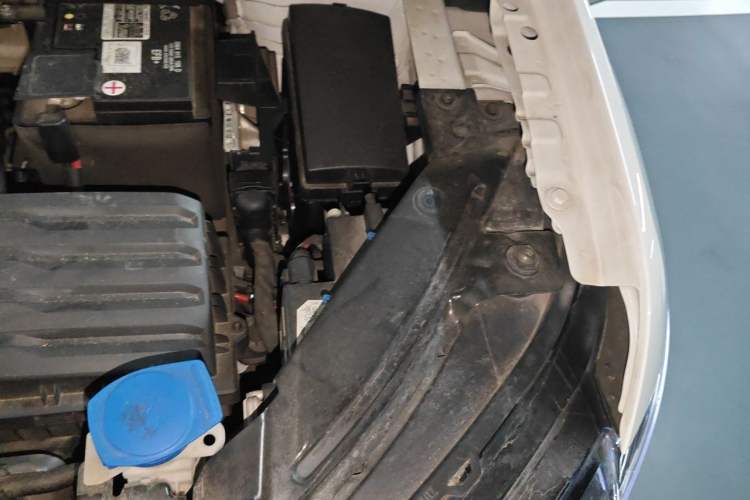 Used Volkswagen Tharu 2023 300TSI Two-Wheel-Drive Full Moon Edition Engine Bay Left