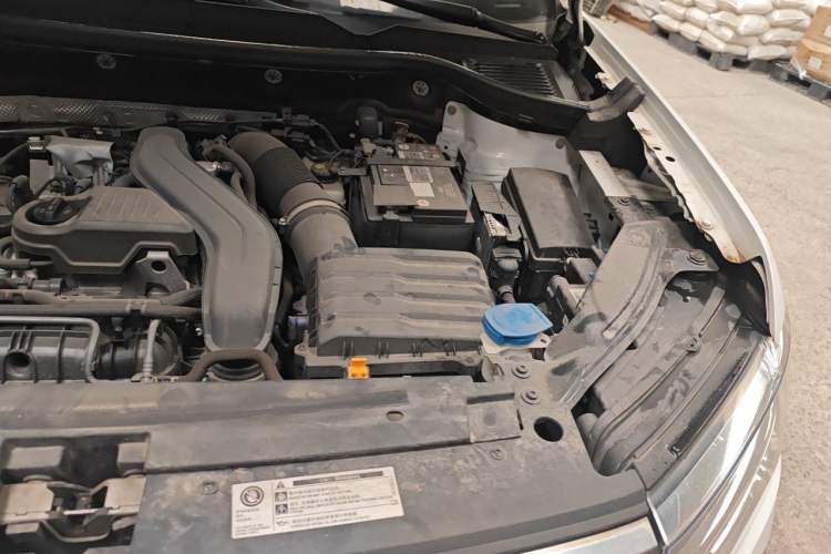 Used Volkswagen Tharu 2023 300TSI Two-Wheel-Drive Full Moon Edition Engine Bay Left