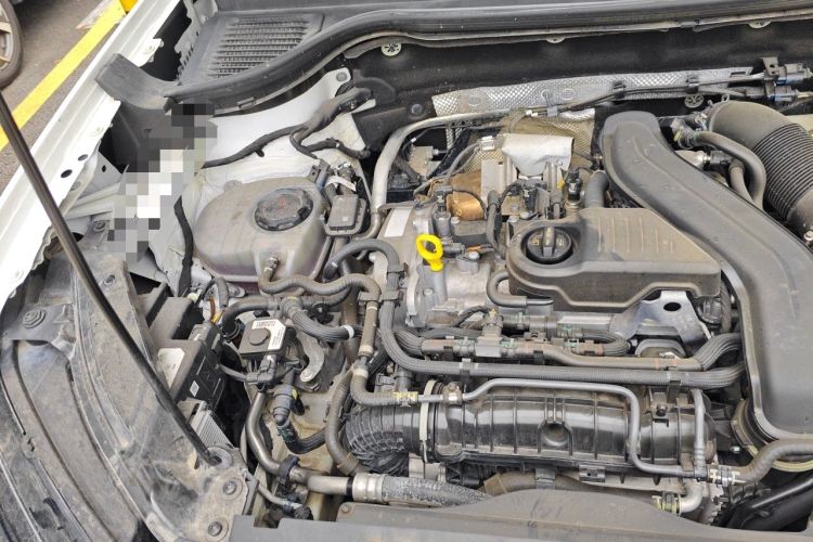 Used Volkswagen Tharu 2023 300TSI Two-Wheel-Drive Full Moon Edition Engine Bay Right