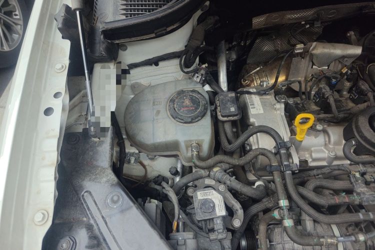 Used Volkswagen Tharu 2023 300TSI Two-Wheel-Drive Crescent Edition Engine Bay Right