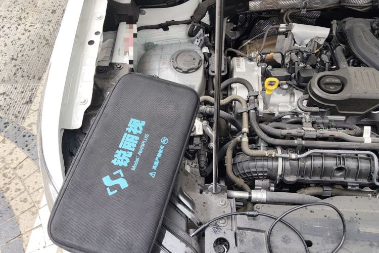 Used Volkswagen Tharu 2023 300TSI Two-Wheel-Drive Full Moon Edition Engine Bay Right