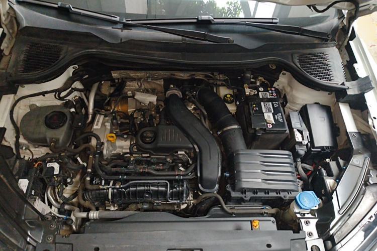 Used Volkswagen Tharu 2023 300TSI Two-Wheel-Drive Full Moon Edition Engine Bay