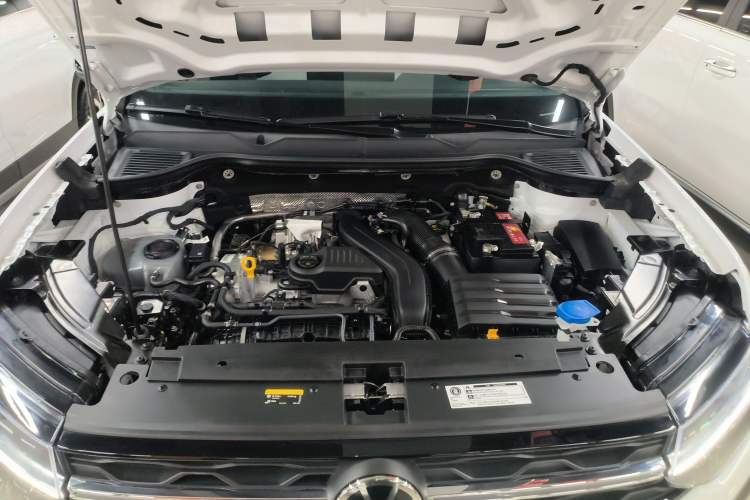 Used Volkswagen Tharu 2023 300TSI Two-Wheel-Drive Moon Luxury Edition Engine Bay