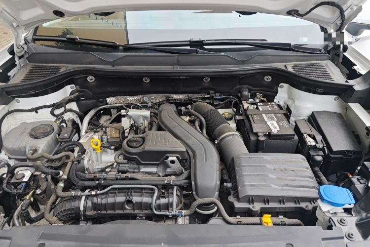 Used Volkswagen Tharu 2023 300TSI Two-Wheel-Drive Moonlight Edition Engine Bay