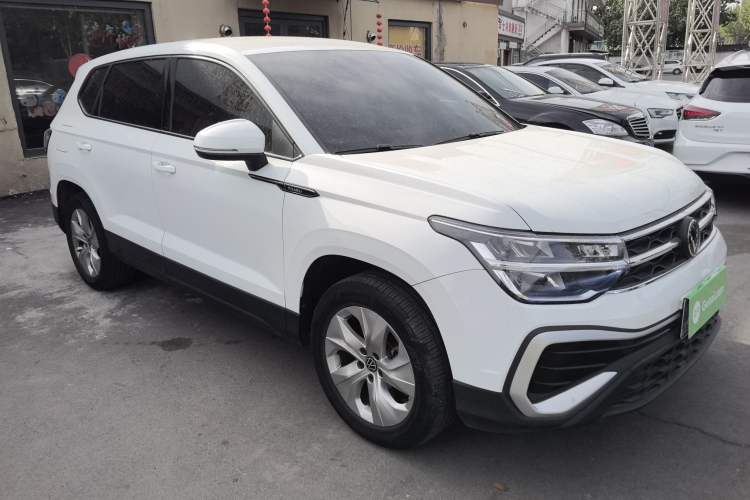 Used Volkswagen Tharu 2023 300TSI Two-Wheel-Drive Crescent Edition Exterior 1