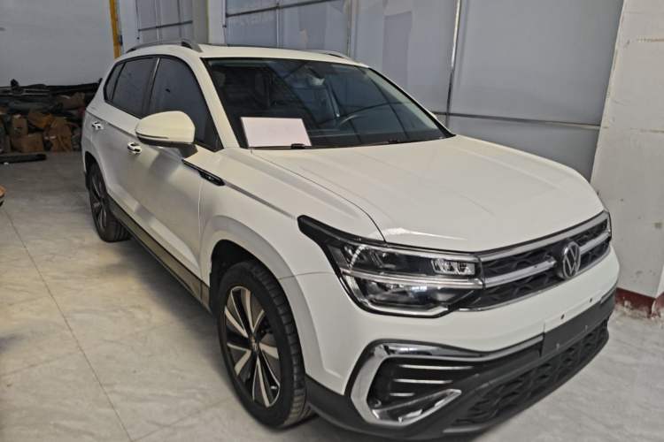 Used Volkswagen Tharu 2023 300TSI Two-Wheel-Drive Moonlight Edition Exterior 1