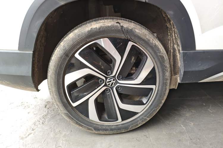 Used Volkswagen Tharu 2023 300TSI Two-Wheel-Drive Full Moon Edition Exterior 5