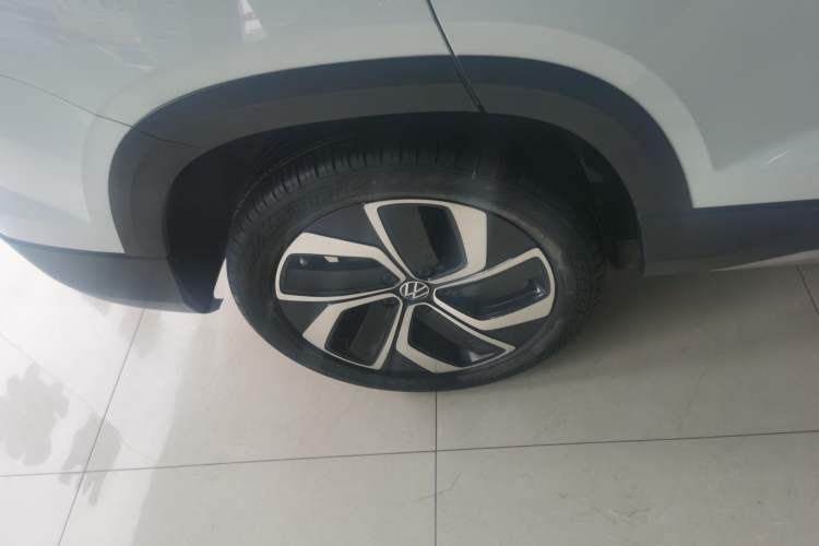 Used Volkswagen Tharu 2023 300TSI Two-Wheel-Drive Full Moon Edition Exterior 5