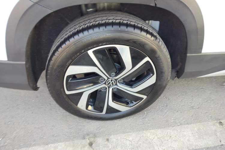 Used Volkswagen Tharu 2023 300TSI Two-Wheel-Drive Full Moon Edition Exterior 5