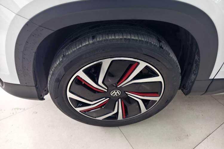 Used Volkswagen Tharu 2023 300TSI Two-Wheel-Drive Full Moon Edition Exterior 6