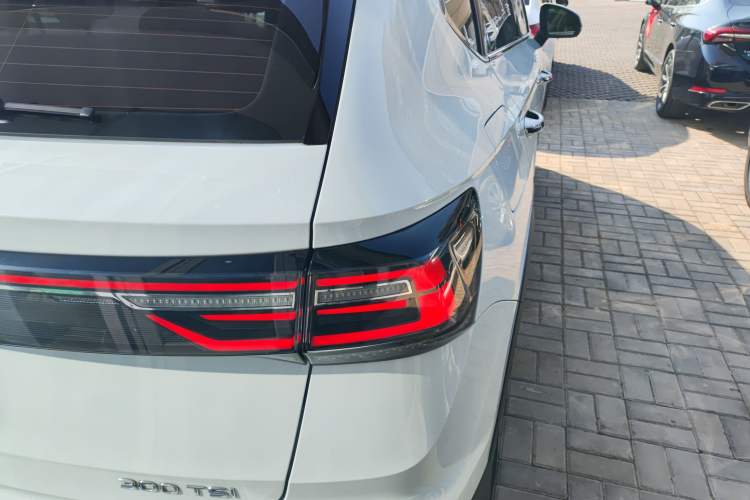 Used Volkswagen Tharu 2023 300TSI Two-Wheel-Drive Full Moon Edition Exterior 6
