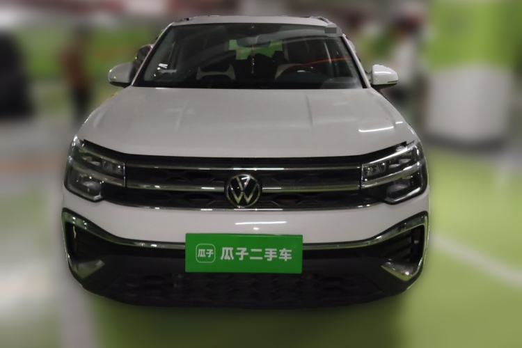 Used Volkswagen Tharu 2023 300TSI Two-Wheel-Drive Moonlight Edition Front
