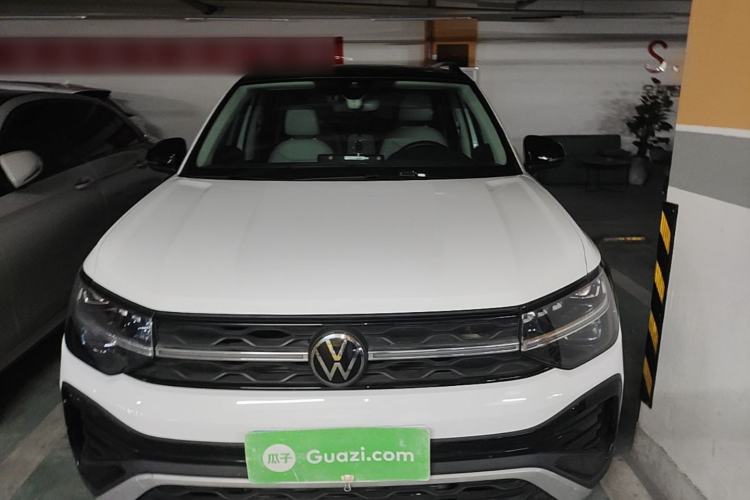 Used Volkswagen Tharu 2023 300TSI Two-Wheel-Drive Full Moon Edition Front