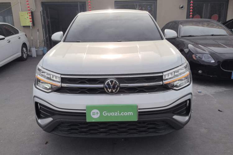 Used Volkswagen Tharu 2023 300TSI Two-Wheel-Drive Crescent Edition Front