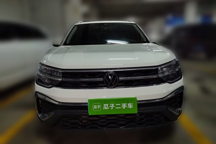 Used Volkswagen Tharu 2023 300TSI Two-Wheel-Drive Moonlight Edition Front