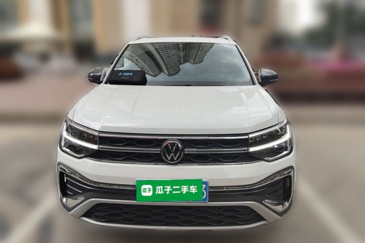 Used Volkswagen Tharu 2023 300TSI Two-Wheel-Drive Full Moon Edition Front