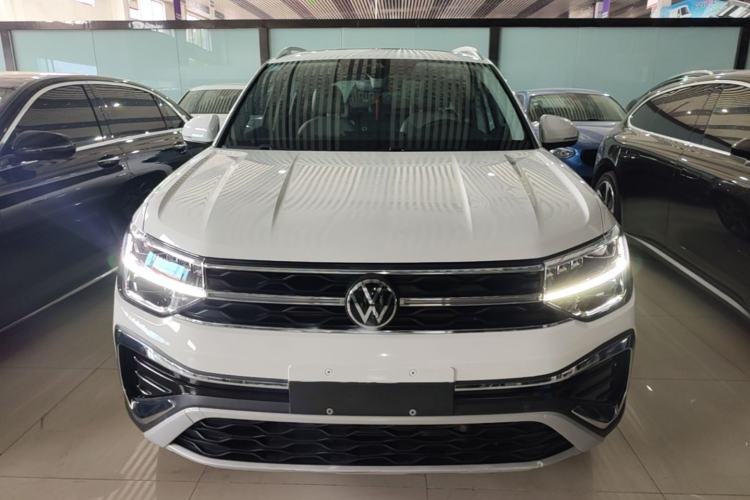 Used Volkswagen Tharu 2023 300TSI Two-Wheel-Drive Full Moon Edition Front