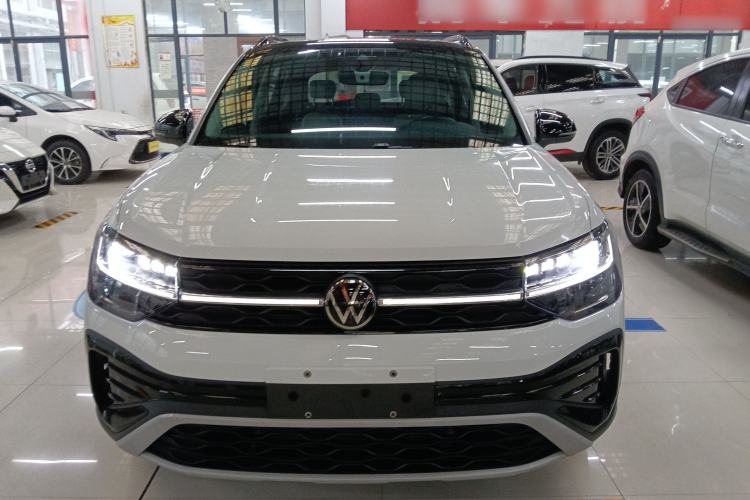 Used Volkswagen Tharu 2023 300TSI Two-Wheel-Drive Full Moon Edition Front