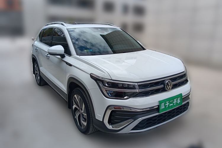 Used Volkswagen Tharu 2023 300TSI Two-Wheel-Drive Full Moon Edition Front Right 45 Deg