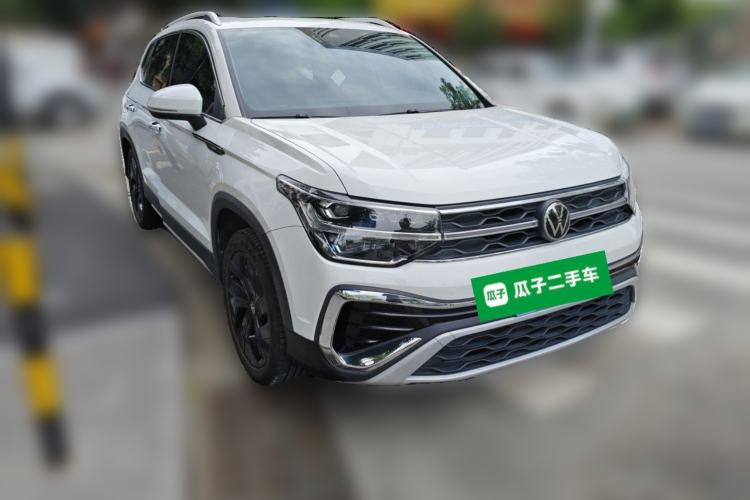Used Volkswagen Tharu 2023 300TSI Two-Wheel-Drive Full Moon Edition Front Right 45 Deg