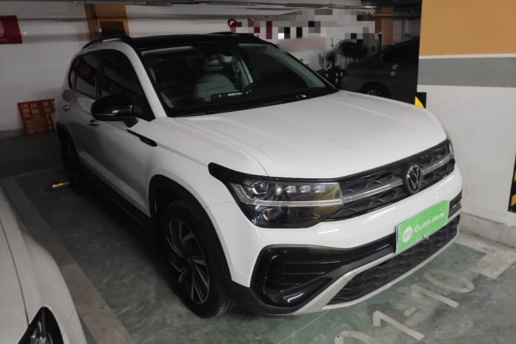 Used Volkswagen Tharu 2023 300TSI Two-Wheel-Drive Full Moon Edition Front Right 45 Deg