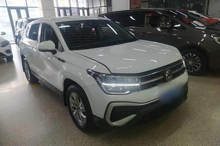 Used Volkswagen Tharu 2023 300TSI Two-Wheel-Drive Crescent Edition Front Right 45 Deg