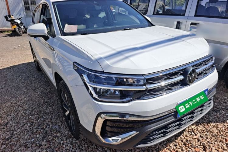 Used Volkswagen Tharu 2023 300TSI Two-Wheel-Drive Moonlight Edition Front Right 45 Deg