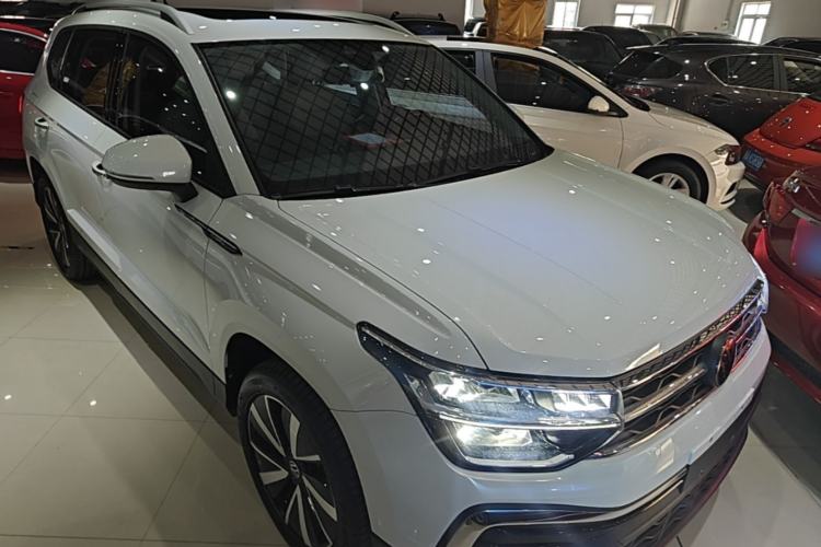 Used Volkswagen Tharu 2023 300TSI Two-Wheel-Drive Moonlight Edition Front Right 45 Deg