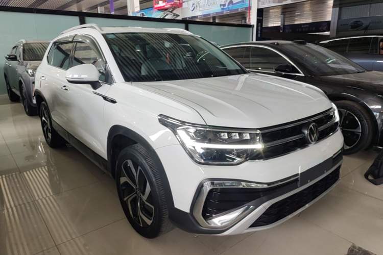 Used Volkswagen Tharu 2023 300TSI Two-Wheel-Drive Full Moon Edition Front Right 45 Deg
