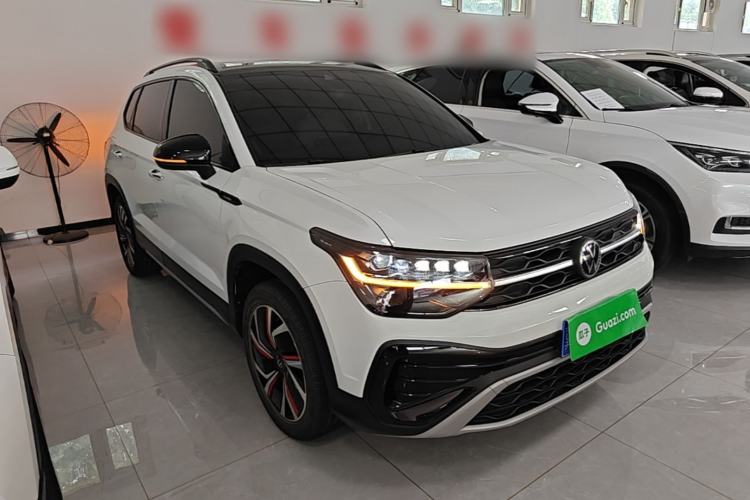 Used Volkswagen Tharu 2023 300TSI Two-Wheel-Drive Full Moon Edition Front Right 45 Deg