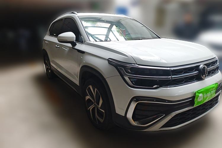 Used Volkswagen Tharu 2023 300TSI Two-Wheel-Drive Full Moon Edition Front Right 45 Deg