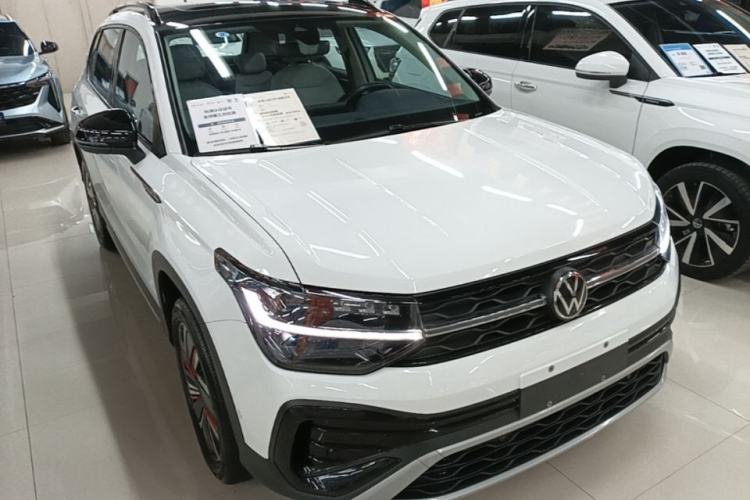 Used Volkswagen Tharu 2023 300TSI Two-Wheel-Drive Moon Luxury Edition Front Right 45 Deg