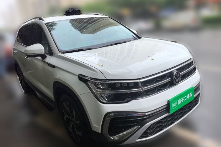 Used Volkswagen Tharu 2023 300TSI Two-Wheel-Drive Full Moon Edition Front Right 45 Deg