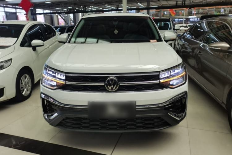 Used Volkswagen Tharu 2023 300TSI Two-Wheel-Drive Moonlight Edition Front