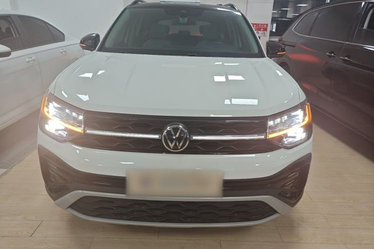 Used Volkswagen Tharu 2023 300TSI Two-Wheel-Drive Moon Luxury Edition Front